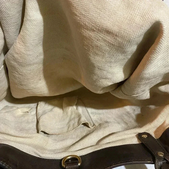 Gucci canvas leather tote with detachable pouch bag - Picture 9 of 15